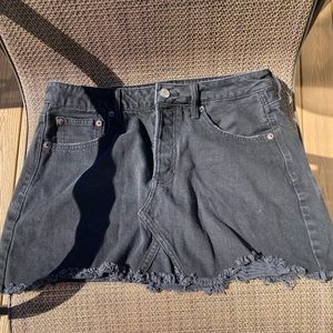 American Eagle Black Skirt